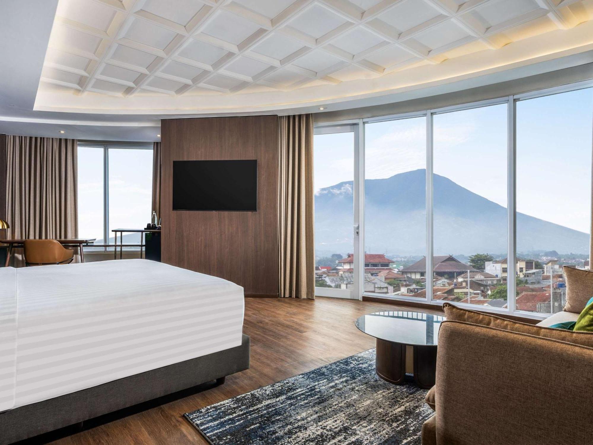 Mercure Garut City Center エクステリア 写真