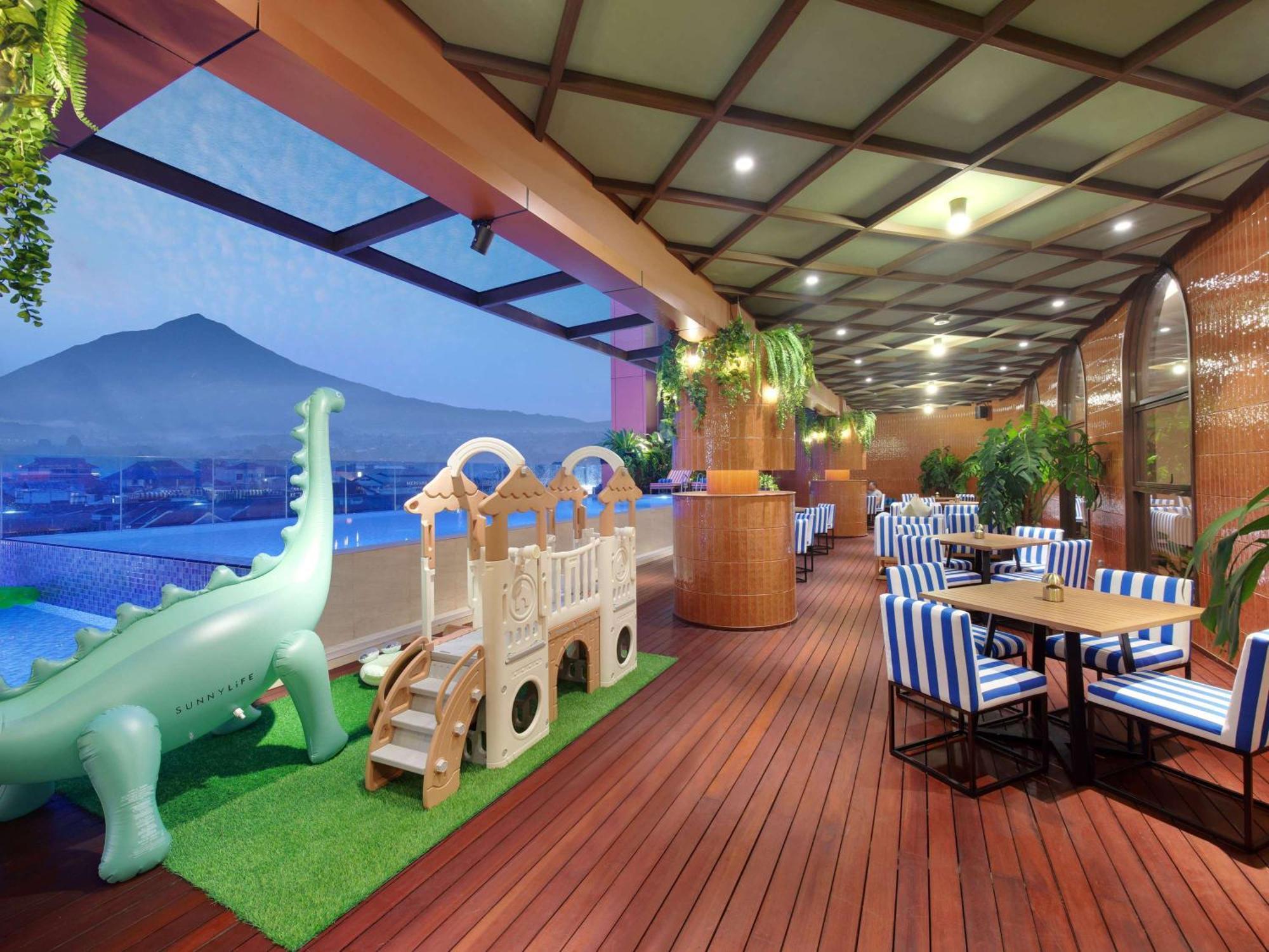 Mercure Garut City Center エクステリア 写真